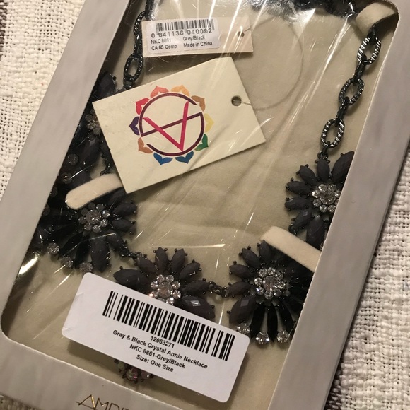 Amrita Singh “Annie” Statement Necklace —SOLD - Picture 3 of 6